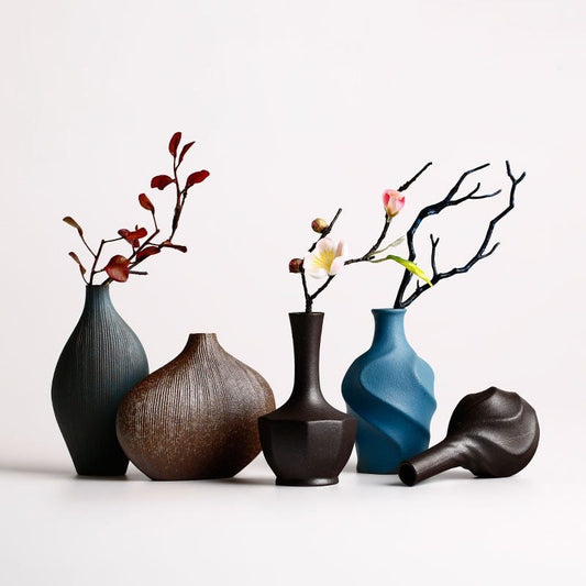 Ceramic simulating dry flower vase