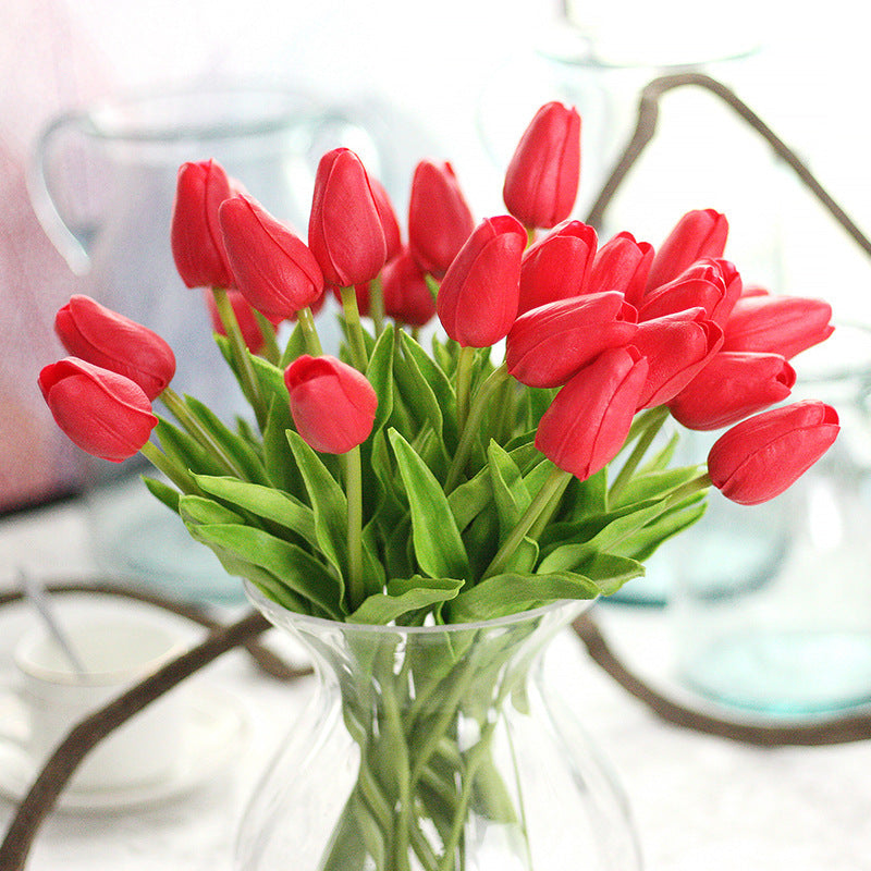 Table setting fake flowers